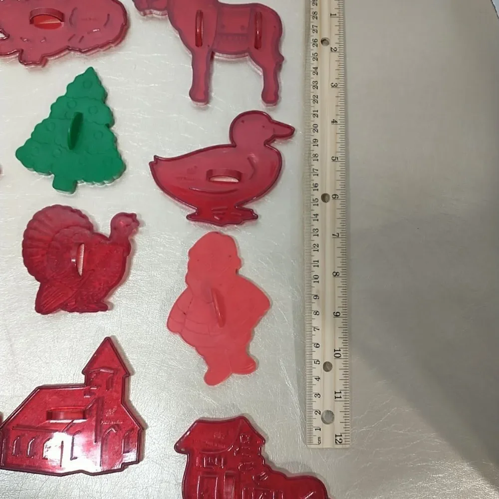 Lot 27 Different Vtg Red And Green Plastic Cookie Cutter HRM Holiday. Condition